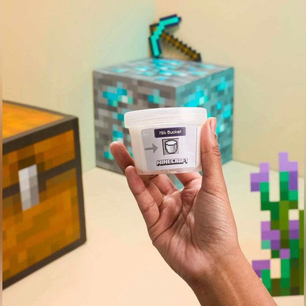 LUSH X Minecraft Milk Bucket Shower Jelly